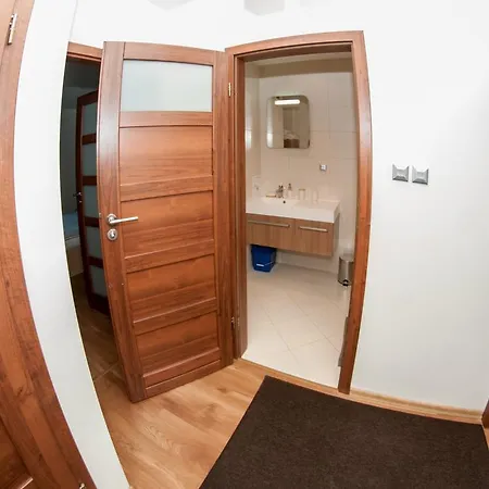 Apartament Apartament *